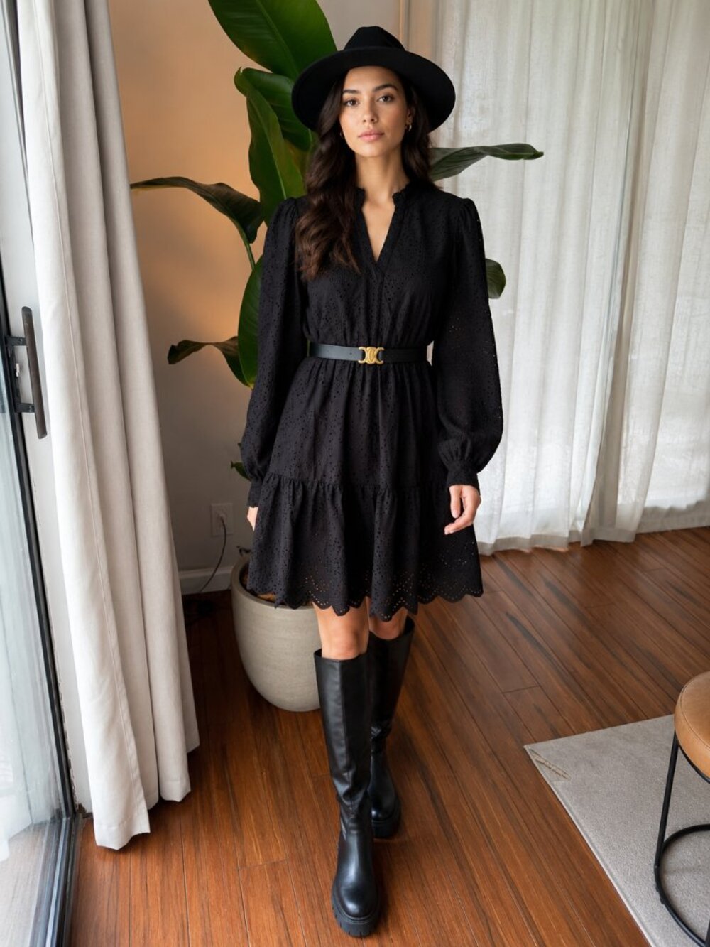 🖤 Black Eyelet Long Sleeve Tiered Mini Dress – Size Small